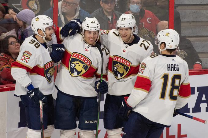 Hokejisti Florida Panthers so z zmago osvojili predsedniški pokal za najboljše moštvo rednega dela. | Foto: Reuters