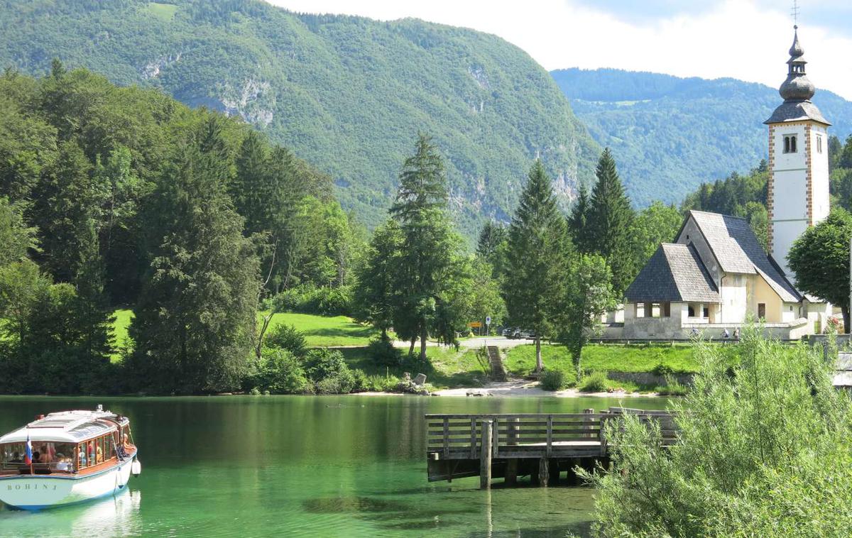 Bohinjsko jezero | Kazniva dejanja sta storila na škodo Fursa oziroma proračuna RS. | Foto STA