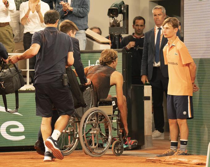 Nemec se je poškodoval na polfinalnem obračunu OP Francije v Parizu. | Foto: Reuters