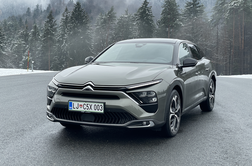 Slovenski avto leta 2023 – finalist citroen C5 X