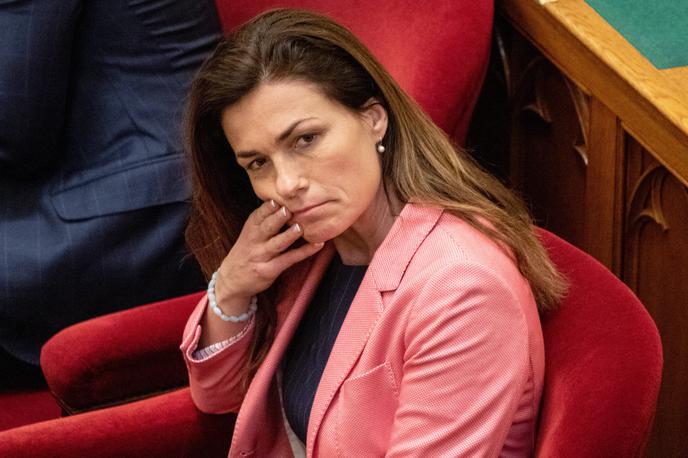 Judit Varga | Judit Varga kljub odstopu s položaja poslanke ostaja zvesta Viktorju Orbanu. Tako se je znašla na nasprotnem političnem bregu s svojim nekdanjim možem Petrom Magyarom. | Foto Guliverimage