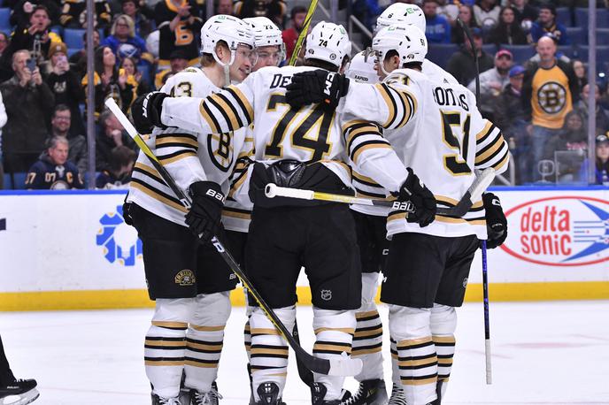 Boston Bruins | Boston Bruins so v tej sezoni po rednem delu izgubili le eno tekmo. | Foto Reuters