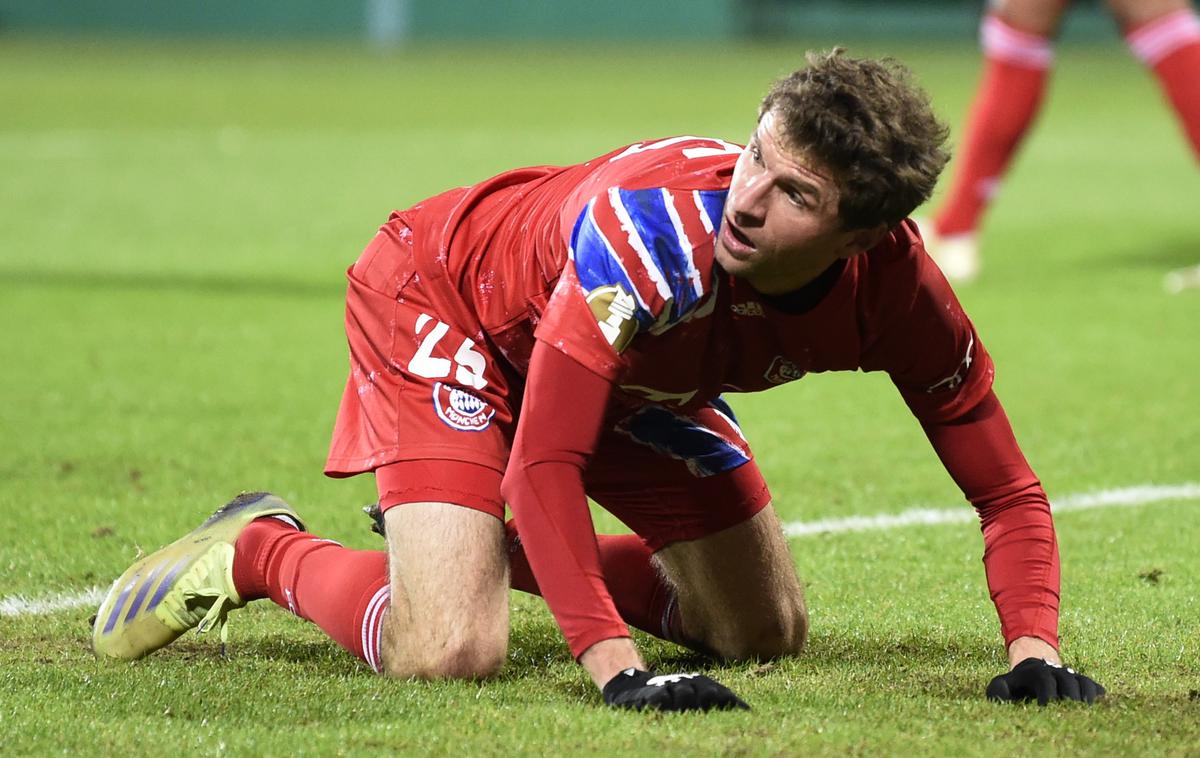 Thomas Müller | Thomas Müller danes ne bo smel pomagati svojim soigralcem. | Foto Reuters