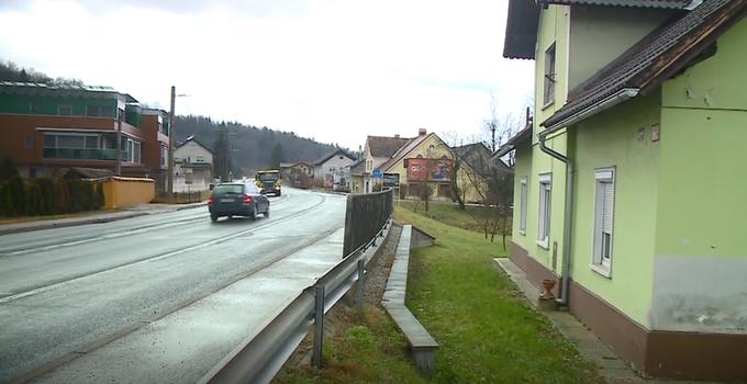 Prebivalci Lavrice nasprotujejo razširitvi dvopasovne državne ceste v štiripasovnico tudi zato, ker naj bi bila to samo začasna rešitev. | Foto: Planet TV