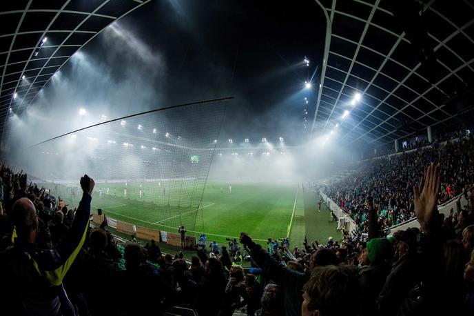 derbi, štadion Stožice | Stožice bodo v petek na dvoboju med Slovenijo in Poljsko polne do zadnjega kotička. V zadnjih letih je bil ljubljanski stadion največkrat poln na klubskih tekmah. | Foto Vid Ponikvar