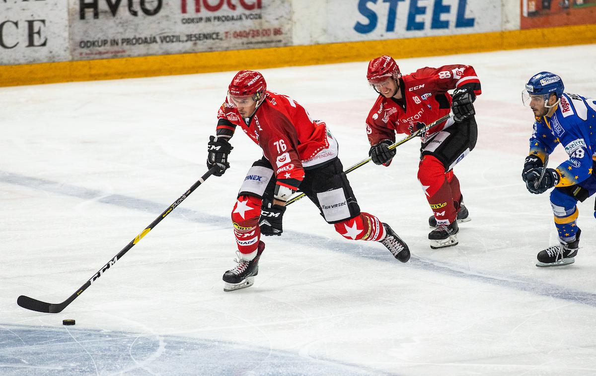 HDD Jesenice Asiago | Jeseničani so na dvojnem gostovanju. Milano so premagali s 5:4, v nedeljo se bodo pomerili še s Feldkirchom.  | Foto Urban Meglič/Sportida