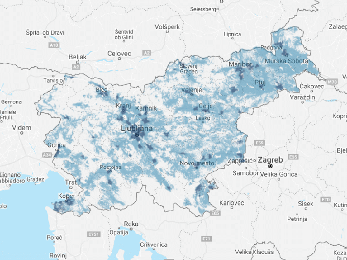 Pokritost s signalom komercialnega omrežja 5G Telekoma Slovenije je na območjih, označenih s temnejšo modro barvo. | Foto: S. C. (zajem zaslona)