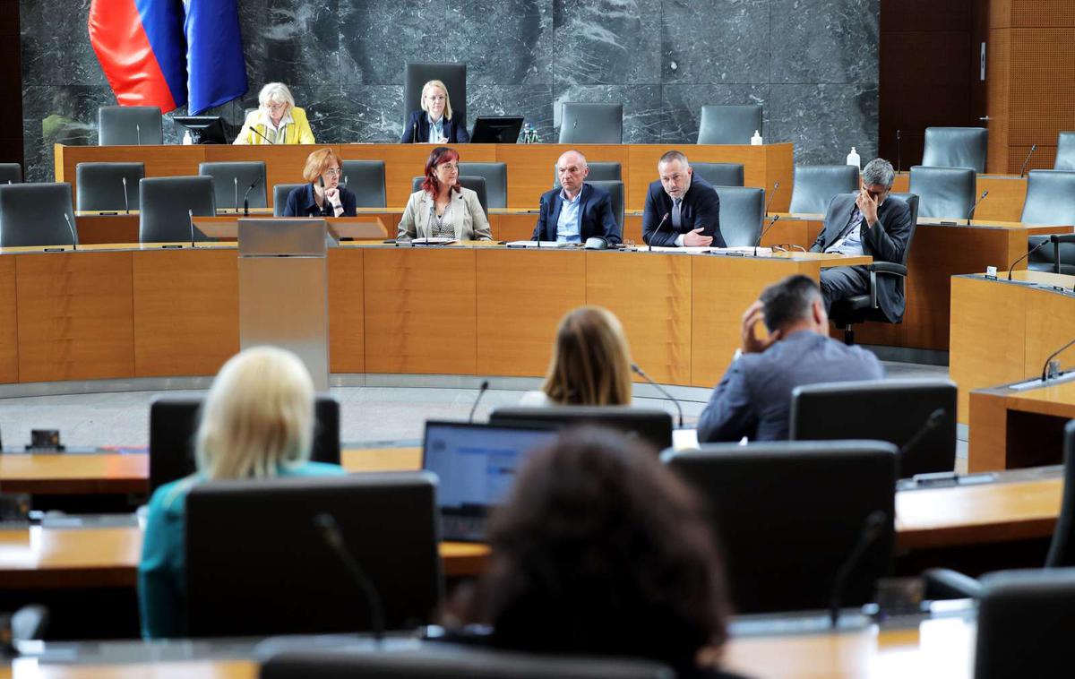 Odbor DZ za zdravstvo | Zakon je bil "na svoj način zgodba o uspehu", je dejal zdravstveni minister Danijel Bešič Loredan. | Foto STA