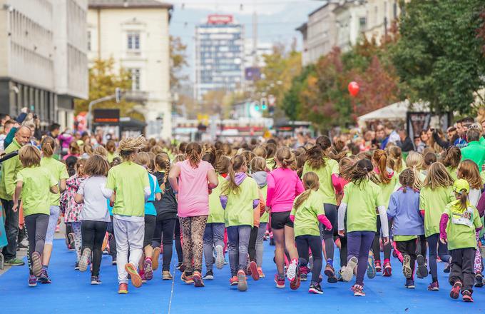 Zdravniki in drugi zdravstveni delavci imajo vedno več dela na otroških tekih. | Foto: Sportida