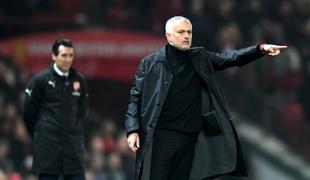 Zanimiv derbi na Old Traffordu, po katerem Mourinho ostaja brez zmage