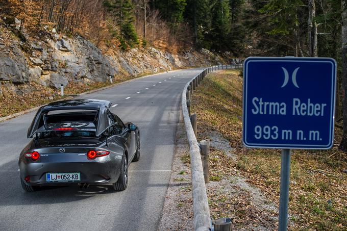 Ne gre za hitrost, gre za dojemanje voznih občutkov. Vsak voznik ima svojo muzo, tisto lastno resnico asfalta, ki mu ponudi serijo najljubših zavojev. | Foto: Klemen Korenjak