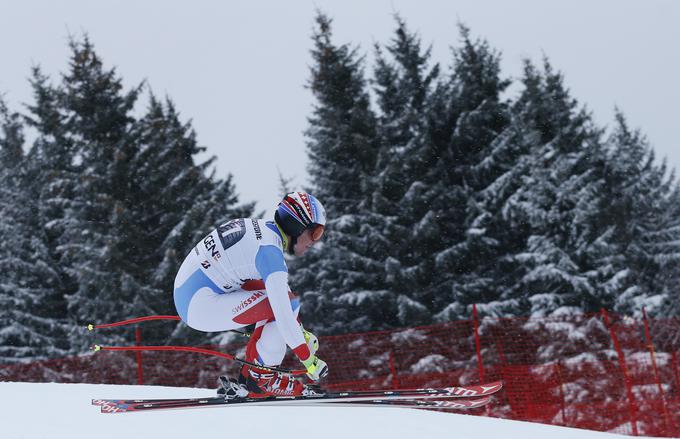 Verjame, da se bo vrnil na stopničke. "Tudi brez pomoči vremena," dodaja Niels Hintermann. | Foto: Reuters