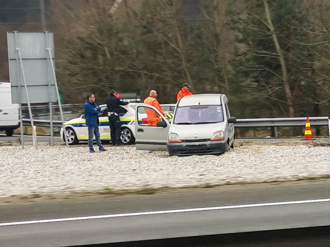 Izletne cone s peskom poskrbijo, da se vozilo ustavi z manj poškodb in predvsem bolj varno za udeležence v prometu. | Foto: 