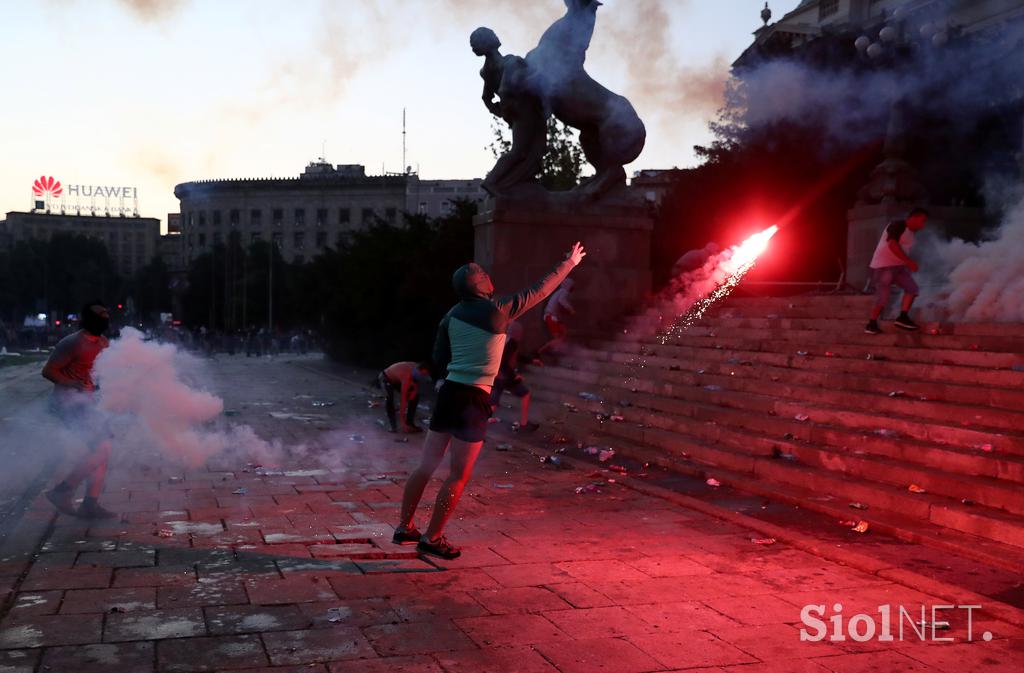 Protesti v Beogradu