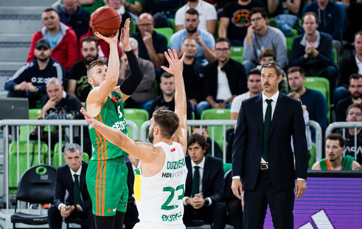 KK Cedevita Olimpija : Bursaspor Edo Murić | Cedevita Olimpija je sezono v Eurocupu začela s porazom proti Bursasporju. | Foto Grega Valančič/Sportida