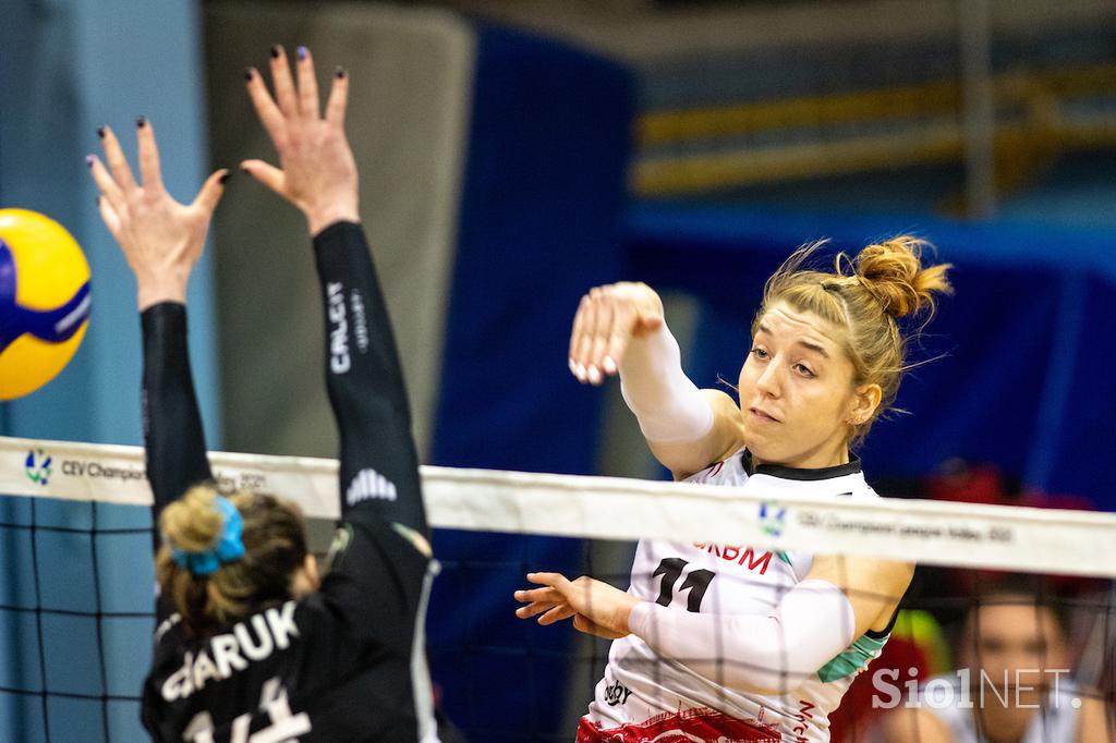 Calcit Volley Nova KBM Branik