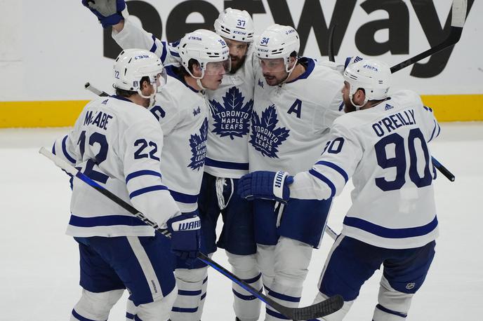 Toronto NHL | Toronto se je z zmago na Floridi izognil izpadu z 0:4. | Foto Reuters