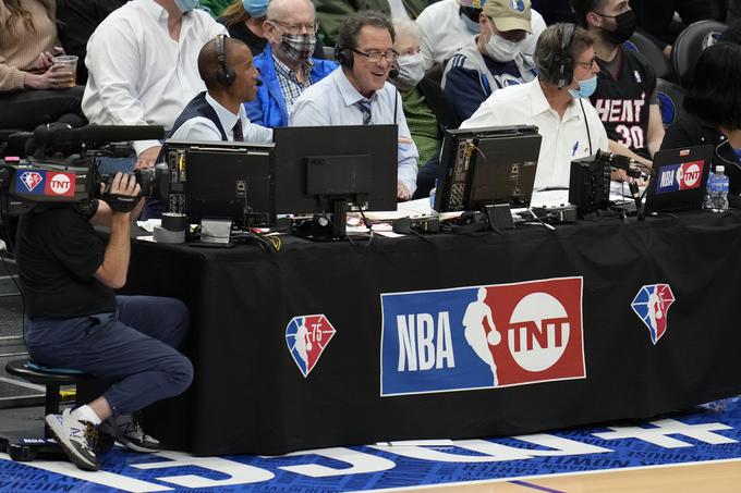 Reggie Miller in Kevin Harlan sta se v prenosu dotaknila tudi Dončićeve telesne pripravljenosti, teže. | Foto: Guliverimage/Vladimir Fedorenko