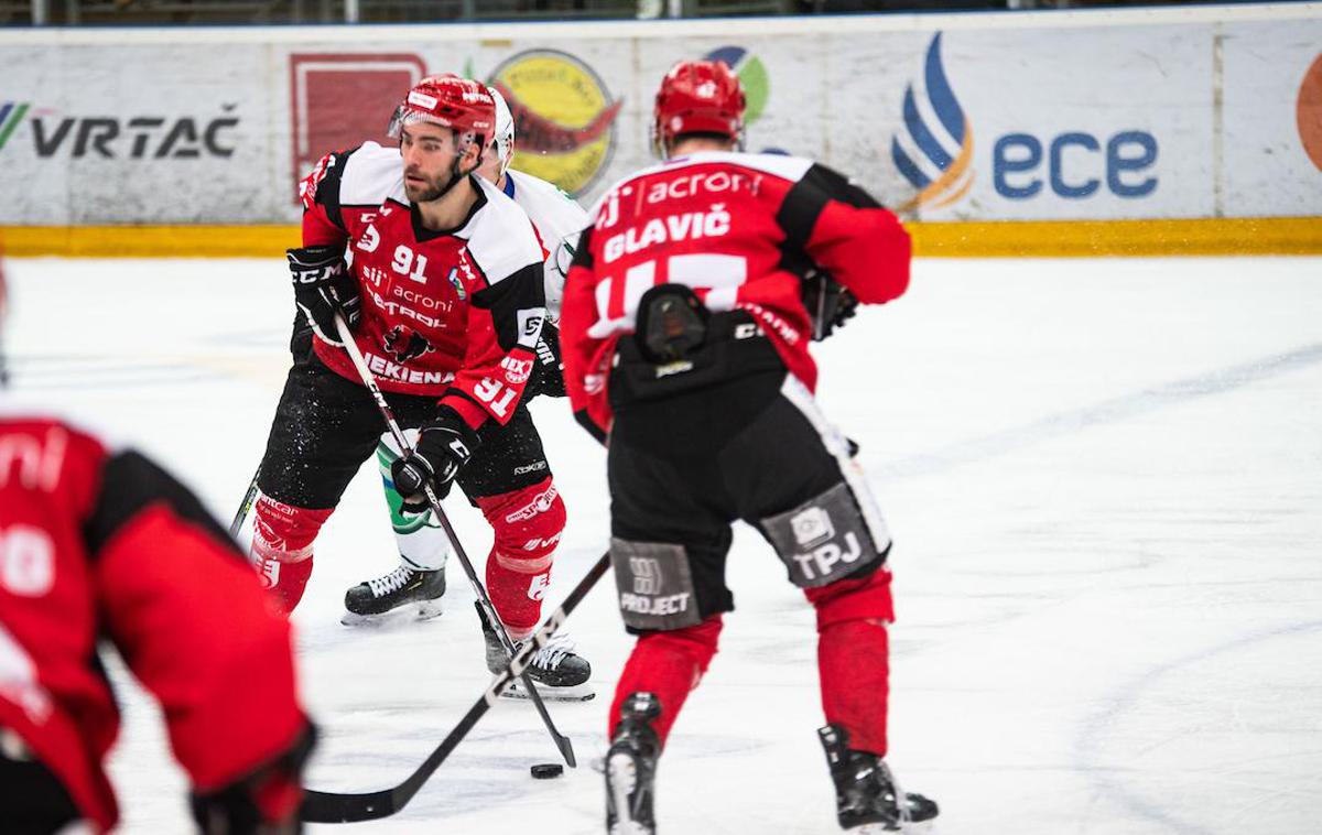 HDD Jesenice : HK SŽ Olimpije, finale DP | Jeseničani so v podaljšku izgubili s Kitzbühlom. | Foto Peter Podobnik/Sportida