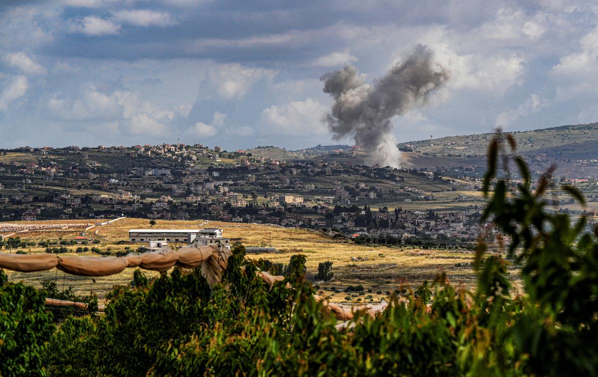 Libanon | Eden od avgustovskih napadov Izraela na jug Libanona, kjer so se zadrževali pripadniki gibanja Hezbolah.  | Foto Reuters