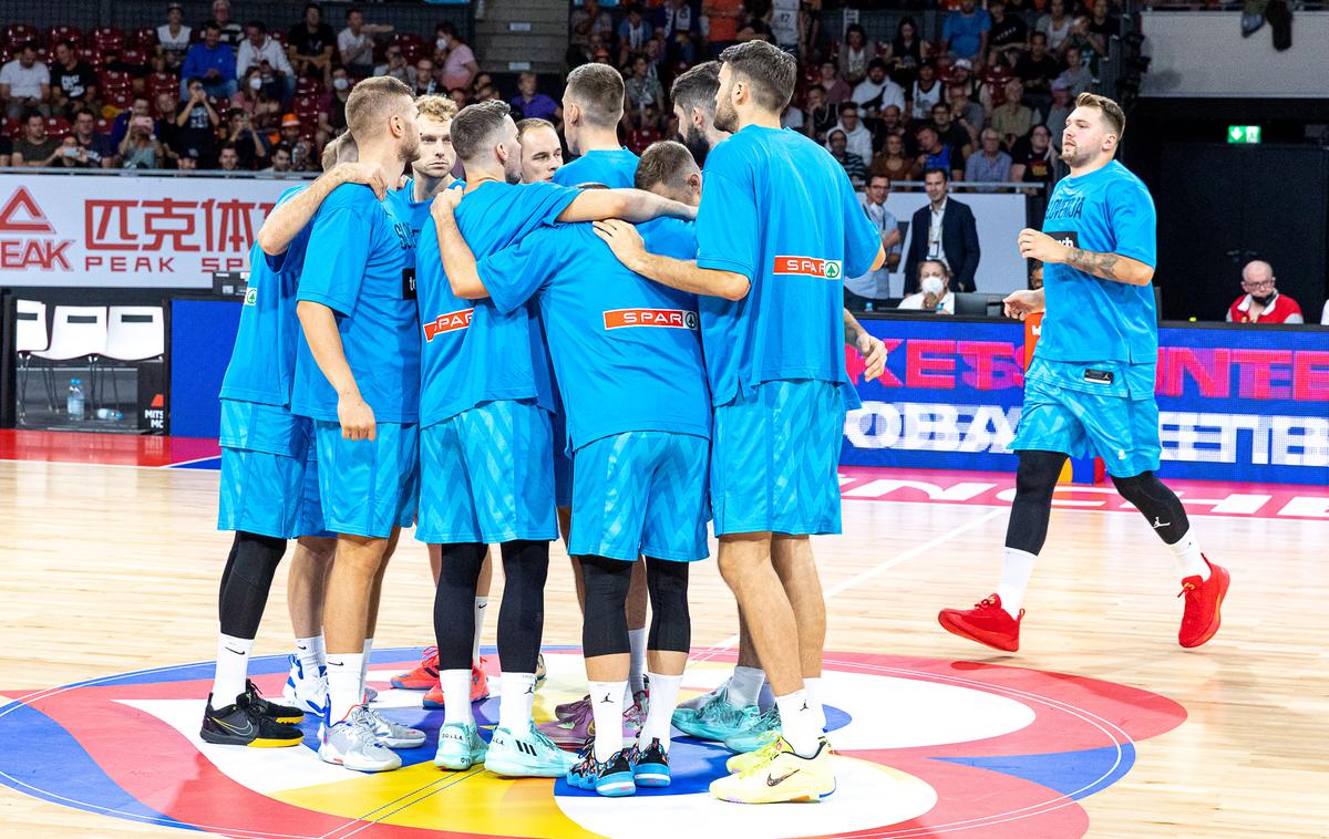 slovenska košarkarska reprezentanca | Generalka pred začetkom EuroBasketa je bila pod pričakovanji. Od slovenskih košarkarjev se pričakuje, da bodo drugačen obraz pokazali že 1. septembra na tekmi z Litvo. | Foto Guliverimage