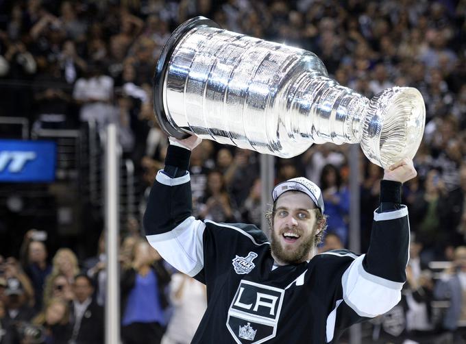 Stanleyjev pokal je v Los Angeles pripeljal šele Anže Kopitar. | Foto: Guliverimage/Getty Images