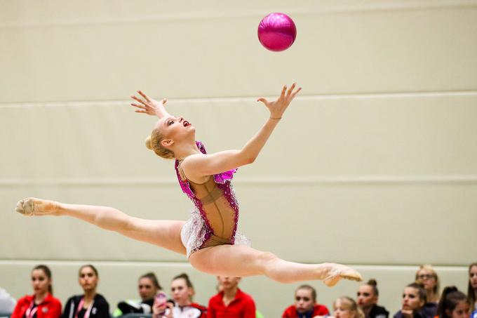 Komaj 18-letna Aleksandra Podgoršek je po nastopu priznala, da je bilo treme preveč. | Foto: Matic Klanšek Velej/Sportida