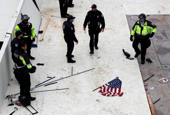 Policija protesti | Foto: Reuters