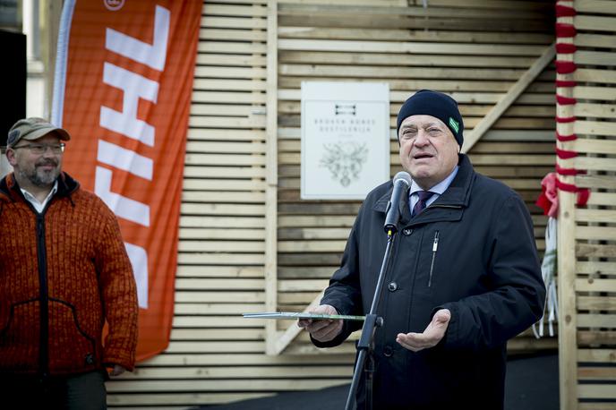 Ledena dežela, Zoran Janković | Bo Zoran Janković po pismu nadškofa Antona Stresa spremenil svojo odločitev? | Foto Ana Kovač