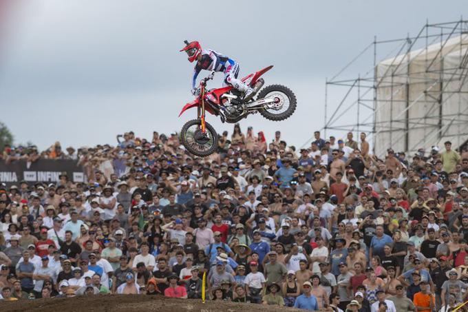 Tim Gajser pred več tisoč navijači v Cordobi na severu Argentine | Foto: Honda Racing/ShotbyBavo