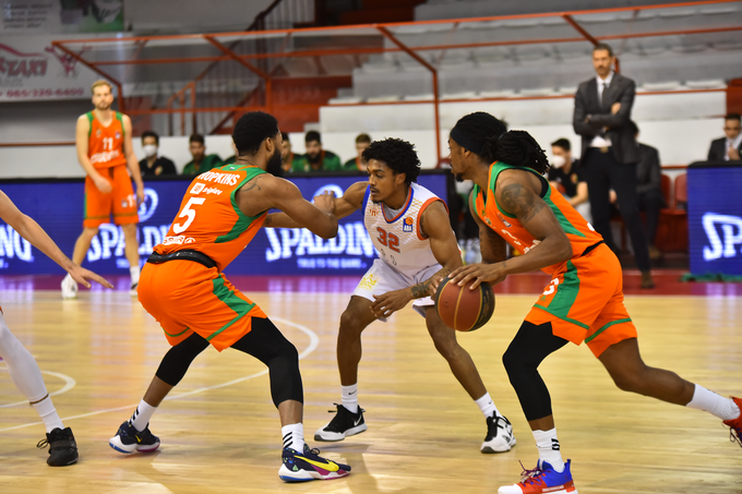  Cedevita Olimpija je v soboto nadaljevala zmagoviti niz. | Foto: ABA liga, Borac/Duško Radišić