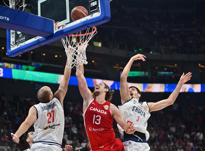 Kanadčani so zaostajali skoraj celotno srečanje. V nedeljo se bodo potegovali za bron, v veliki finale pa se je uvrstila Srbija. | Foto: Reuters