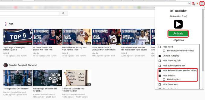 Ikona za razširitev DT YouTube se po namestitvi pojavi v zgornjem desnem kotu okna brskalnika Google Chrome. Klik nanjo razkrije meni, v katerem lahko funkcionalnost razširitve vklopimo ali izklopimo (gumb Activate). V meniju, ki se pojavi, če kliknemo na Options, lahko izbiramo, kaj vse naj razširitev blokira. V našem konkretnem primeru smo se odločili za blokiranje sorodnih videoposnetkov (obkroženo z rdečo) in samodejnega predvajanja videoposnetkov (prva alineja s kljukico). | Foto: Matic Tomšič
