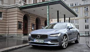 Volvo S90 – njegova priljubljenost upravičeno raste tudi v Sloveniji #foto