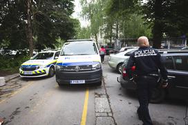 Rop bencinskega servisa v Ljubljani in prijetje storilca.