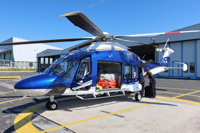 Helikoptersko gašenje v Makedoniji. Slovenska vojska. Gasilec. | Za nabavo helikopterjev bodo objavili nov razpis. Fotografija je simbolična. | Foto Gov.si