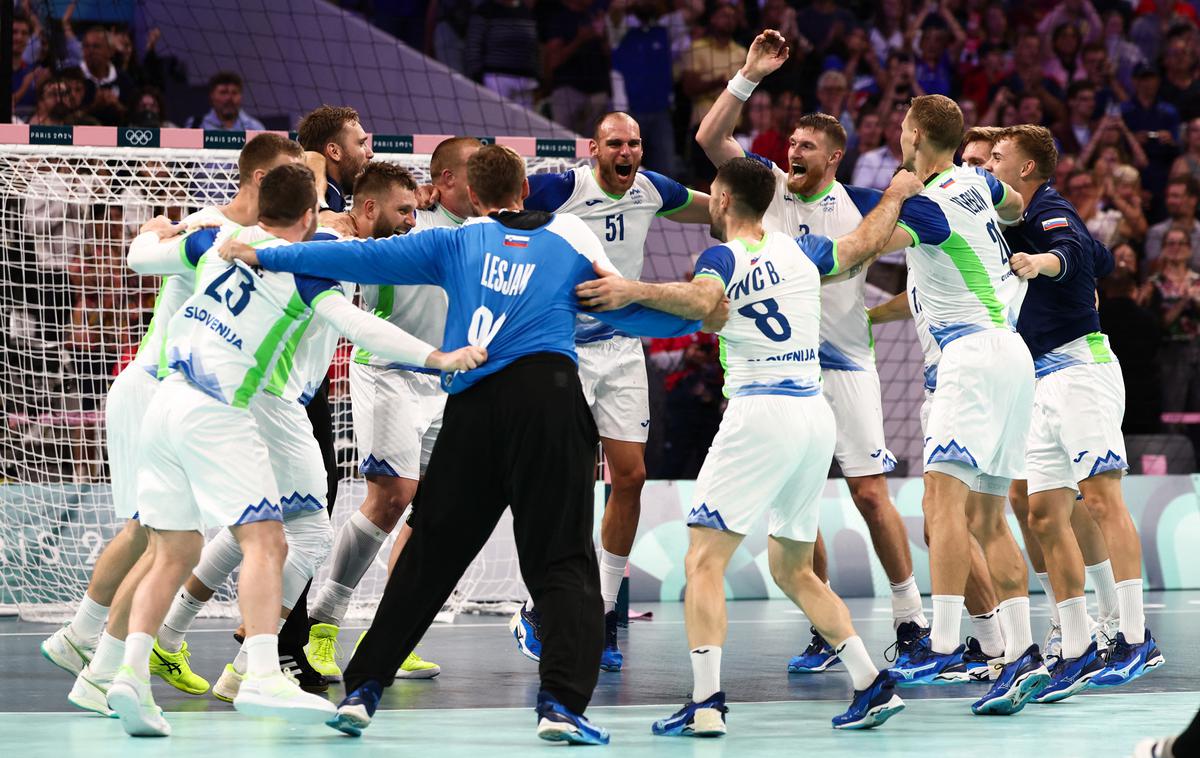 Pariz 2024 rokomet četrtfinale Slovenija | Slovenski rokometaši pišejo zgodovino. Uvrstili so se v polfinale, v katerem se bodo pomerili z Danci. | Foto Reuters