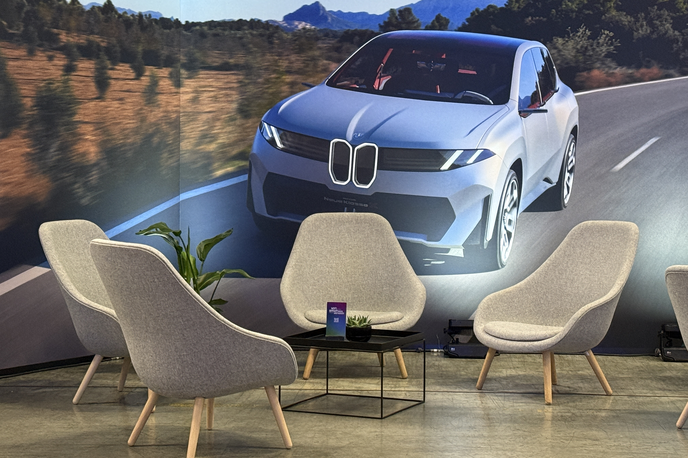 BMW Landshute tovarna Neue Klasse | Pri BMW serijo rešitev in tehnologij, ki bodo namenjene avtomobilom različnih pogonov, ocenjujejo za enega svojih najpomembnejših mejnikov. | Foto Gregor Pavšič