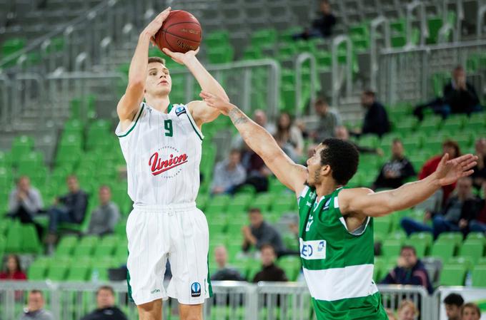 Blaž Mesiček se spogleduje z naborom lige NBA. | Foto: 