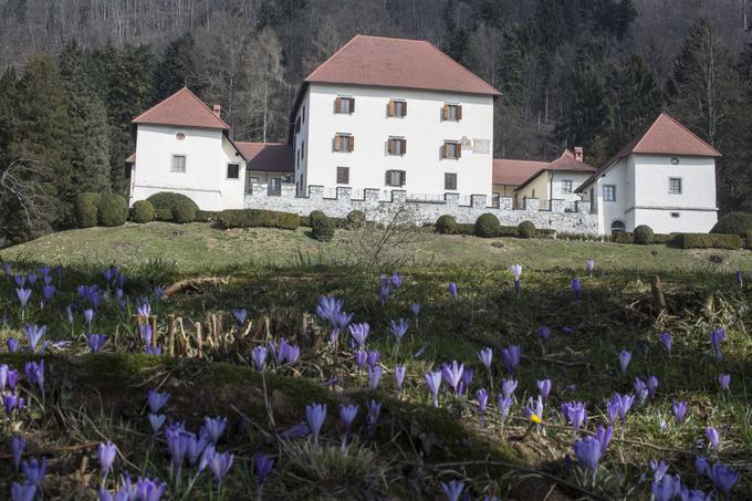 Občini Cerklje na Gorenjskem in Mengeš se v letu 2016 znebili dolgov. V Cerkljah na Gorenjskem so poplačali dolg v vrednosti četrtine svojih letnih prihodkov, v občini Mengeš pa dolg v višini 14 odstotkov svojih letnih prihodkov. | Foto: Matej Leskovšek