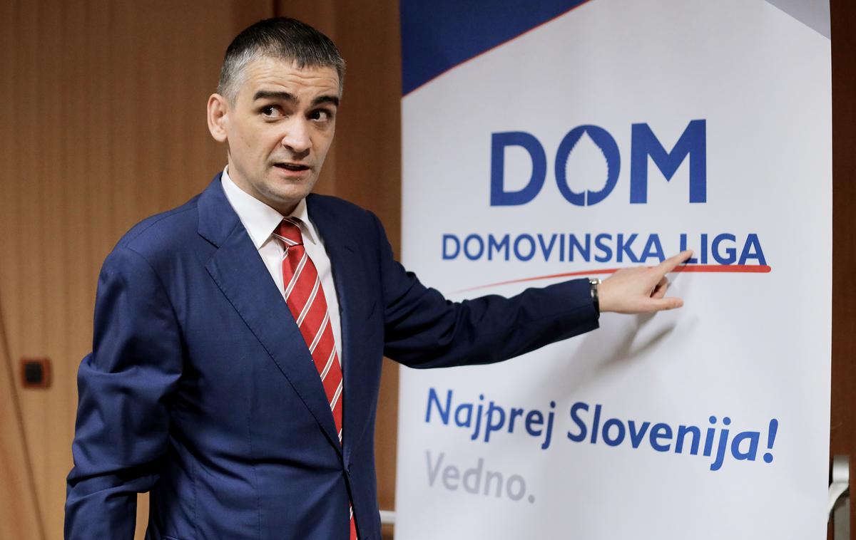 Bernard Brščič Lucija Šikovec Ušaj DOM Domovinska liga stranka kongres | Na današnjem kongresu so poleg predsednika in podpredsednice izvolili še osemčlanski izvršilni odbor in generalnega sekretarja. "Bili smo zelo previdni, da se nismo onesnažili s propadlimi politiki drugih strank," je dejal Brščič. | Foto STA