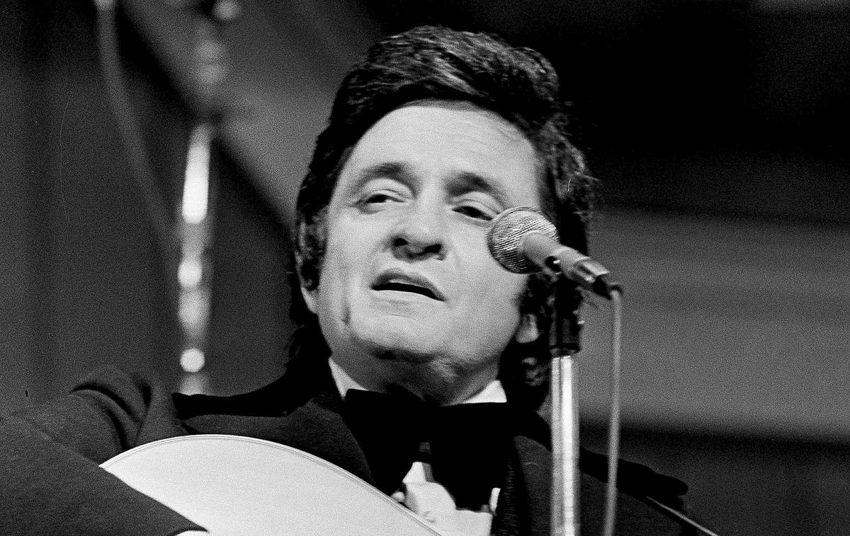 Johnny Cash | Johnny Cash je bil znan po svojem globokem baritonu in pesmih, kot so Man in Black, Ring of Fire in I Walk the Line. | Foto Guliverimage