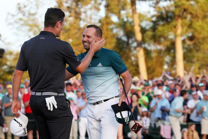 Tako je olimpijski zmagovalec Justin Rose čestital najboljšemu v Augusti. | Foto: Guliverimage/Getty Images