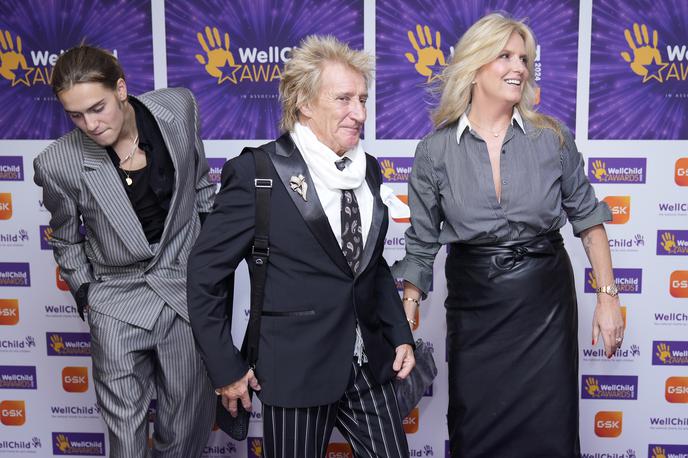 Rod Stewart | "Po vseh teh letih sem ponosen in pripravljen ter več kot sposoben znova stopiti na oder, da bi junija razveselil svoje prijatelje na Glastonburyju," je še povedal Stewart, ki je na omenjenem festivalu nazadnje nastopil leta 2002. | Foto Guliverimage