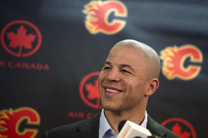 Jarome Iginla | Jarome Iginla bo postal četrti temnopolti hokejist hiše slavnih. | Foto Reuters