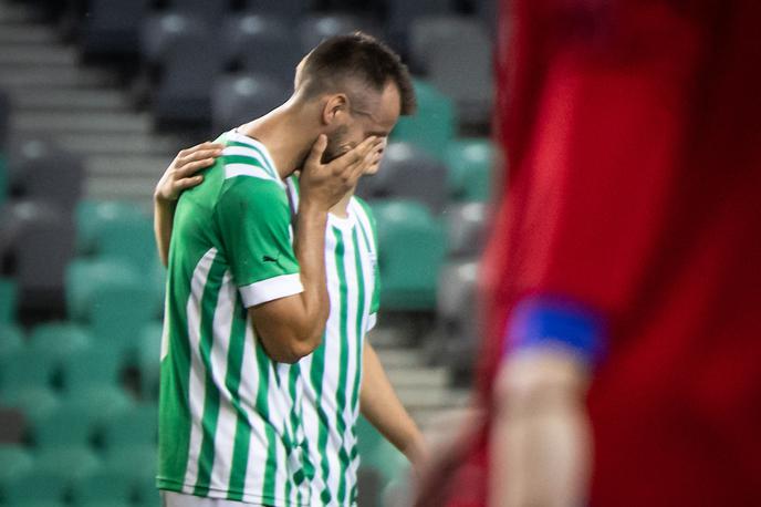 NK Olimpija : Sepsi Sfantu Gheorghe, kvalifikacije konferenčna liga, Mustafa Nukić | Ljubljenec občinstva Mustafa Nukić je prvi v vrstah gostiteljev zapravil strel z bele točke. | Foto Vid Ponikvar/Sportida