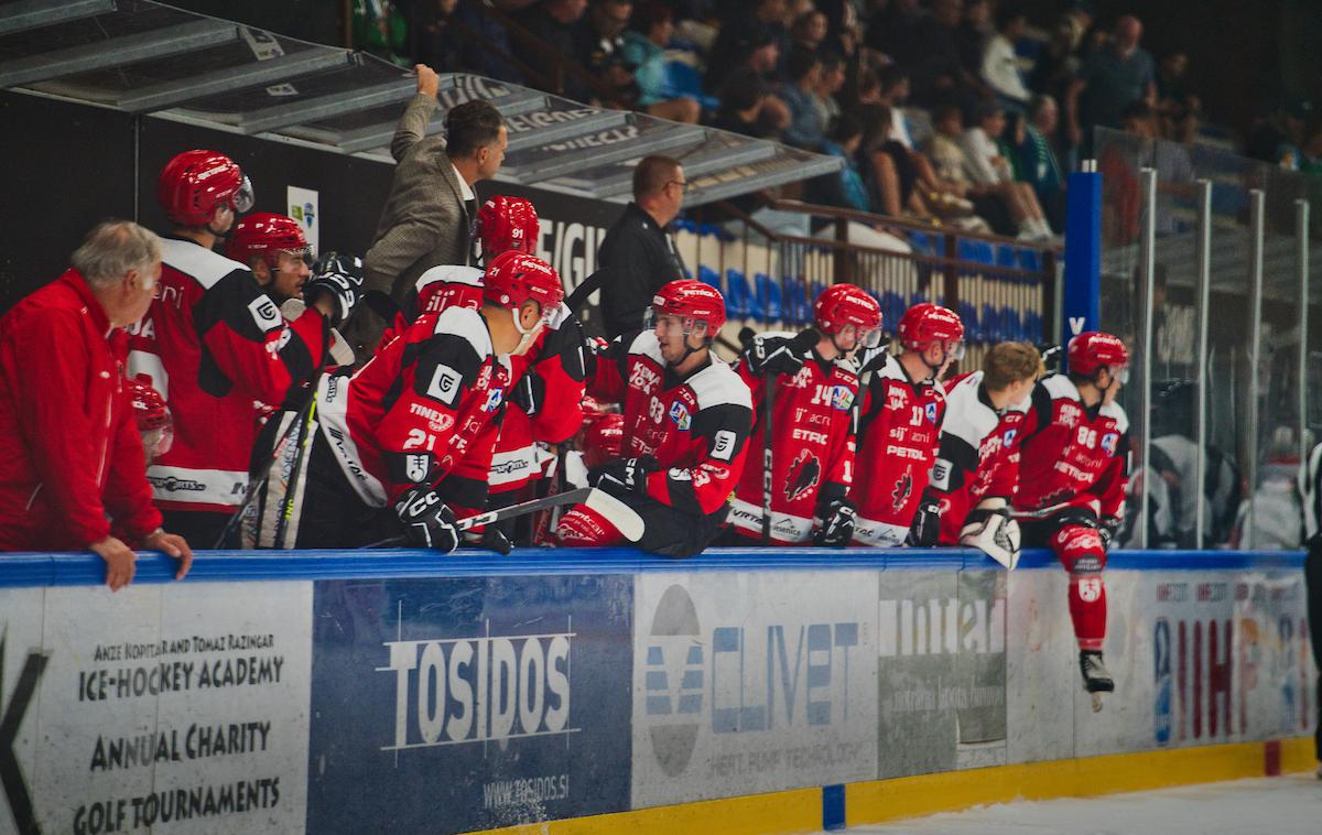 HDD Jesenice : HK Olimpija | Jeseničani so na gostovanju dvakrat zaostajali, na koncu pa zmagali s 6:3. | Foto Štefan Kovač/Sportida