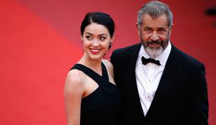 Mel Gibson pri 61 letih devetič oče