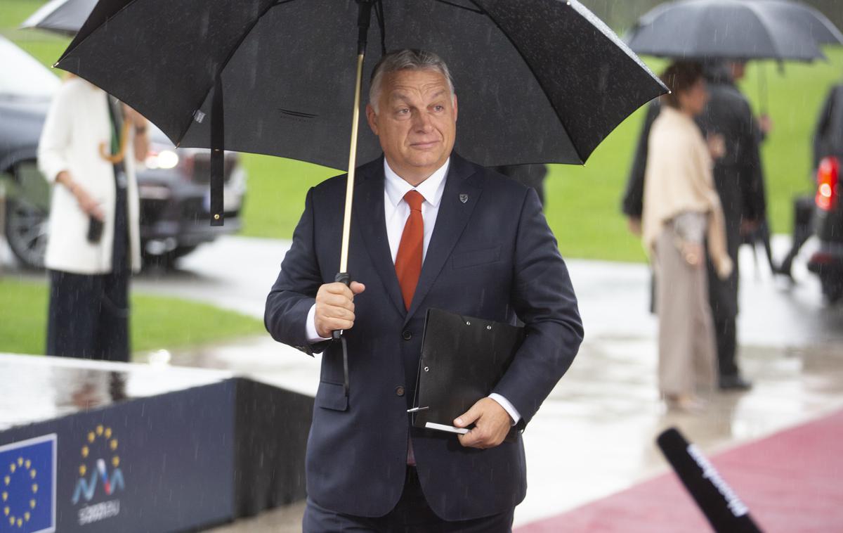 Vrh EU - Zahodni Balkan. Viktor Orban | Zbrana sredstva naj bi namenili za financiranje obrambe države in ohranjanje nizkih cen energije za potrošnike. Madžarska že od leta 2013 omejuje stroške energije za male potrošnike, v zadnjih mesecih pa je omejila tudi cene goriva in nekaterih osnovnih živil. | Foto Bojan Puhek