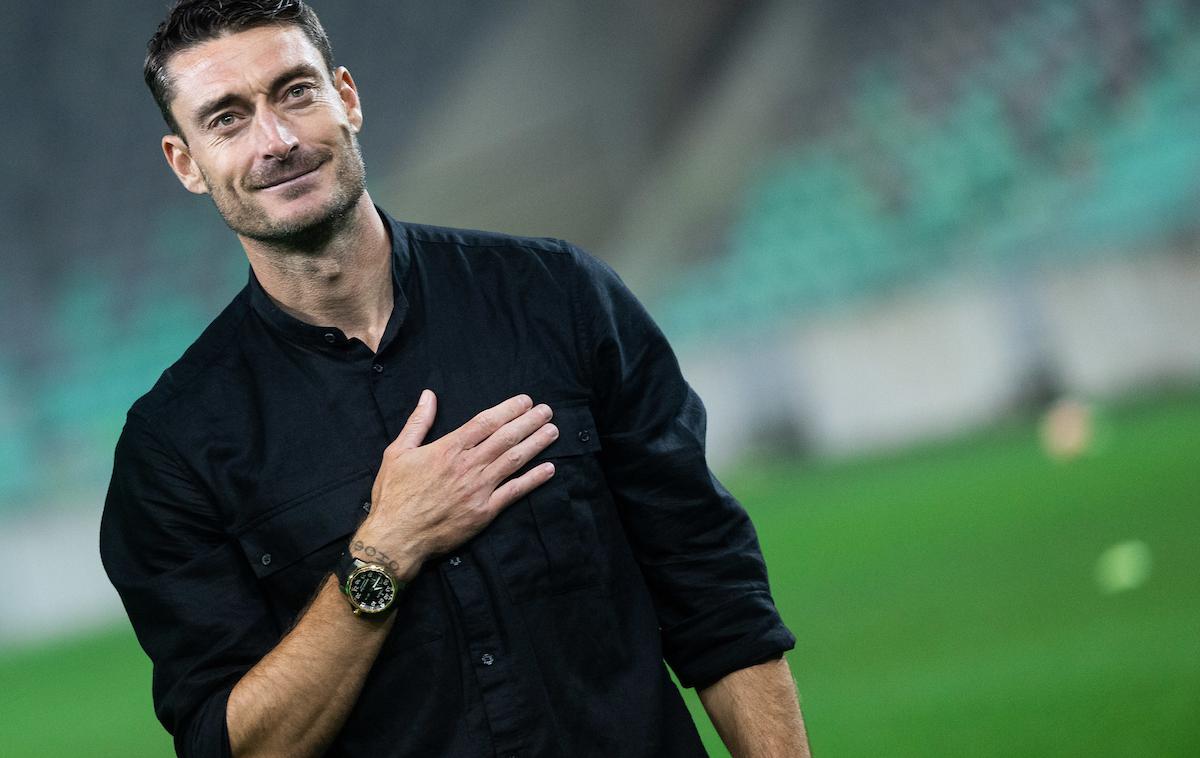 Olimpija Maribor | Albert Riera je na dobri poti, da se zapiše v zgodovino kot trener Olimpije, ki bi osvojil prvenstvo z najvišjo prednostjo.  | Foto Vid Ponikvar